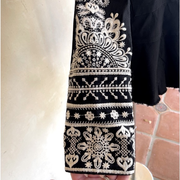 JOHNNY Was Embroidered Black Linen Style Full Button Front Jacket Woman’s M NWOT - Picture 10 of 12